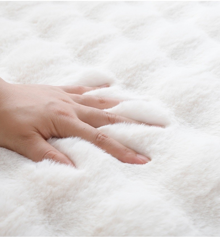 Checkered Plush Cloud Washable Area Rug