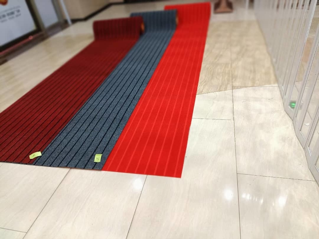 Non Slip Washable Door Rug 900mm Width With Rolled Spacer Pile